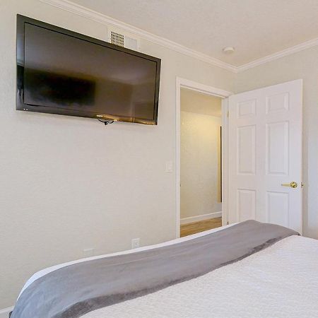441-Waterfront, Amazing Views, Wifi, Pool And Close To Bucs Stadium تامبا المظهر الخارجي الصورة